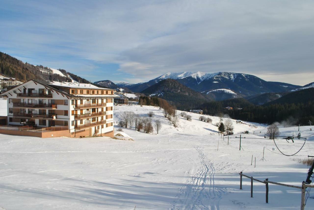 Luxury Apartments Panorama Donovaly Buitenkant foto